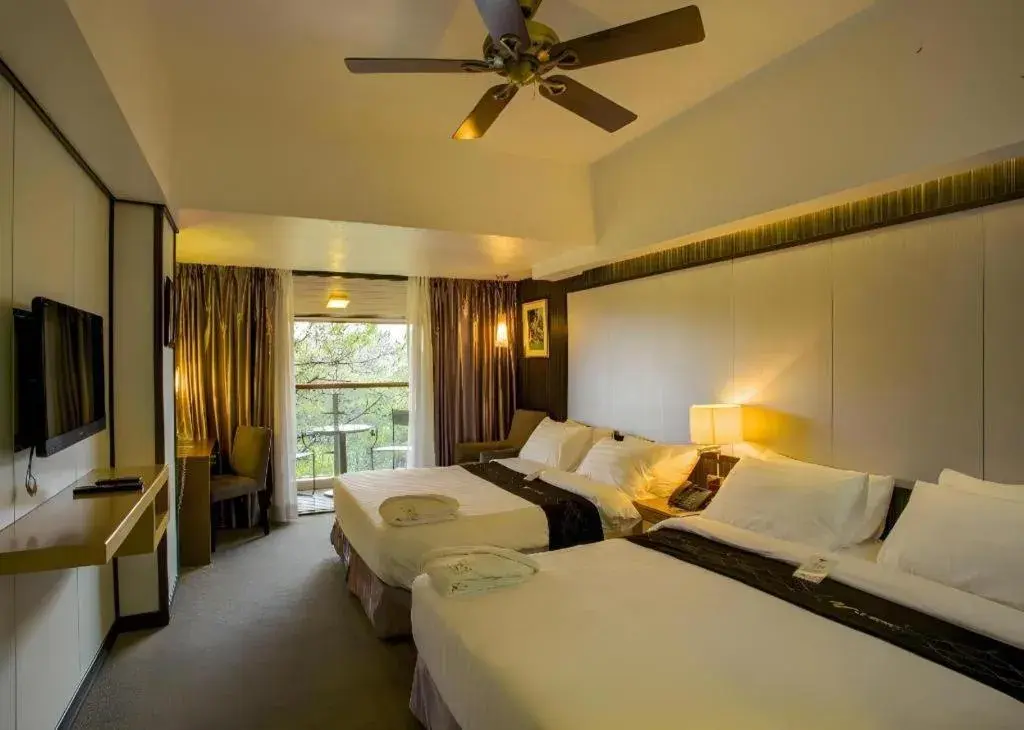 Bed in Le Monet Hotel Bed in Le Monet Hotel