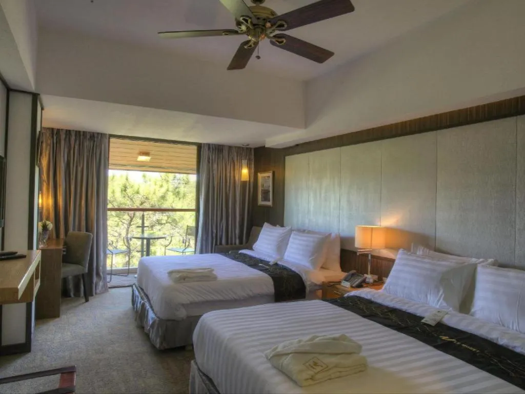 Bed in Le Monet Hotel