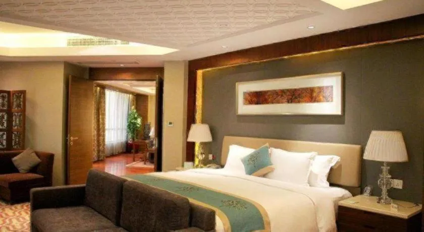 Bed in Howard Johnson by Wyndham Sunshine Plaza Ningbo