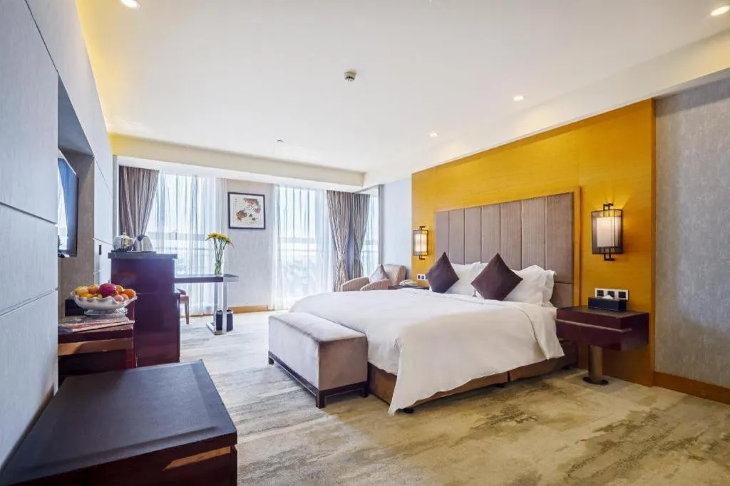 Bed in Gardenview Hotel