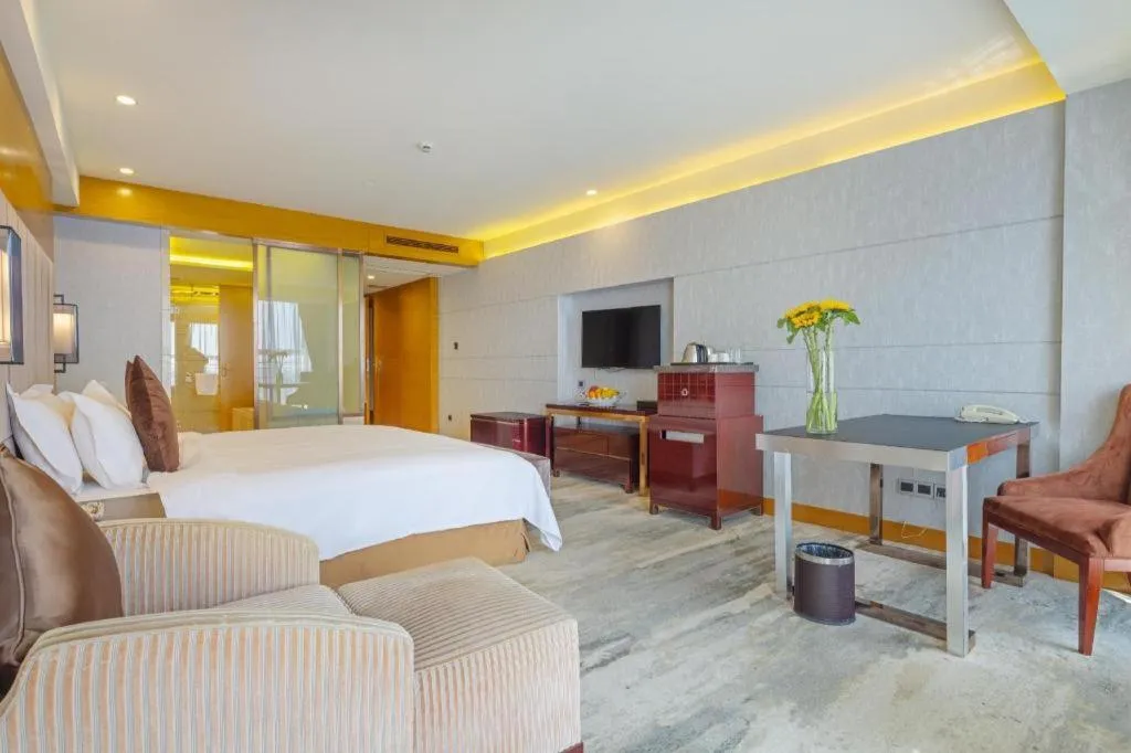 Bed in Gardenview Hotel