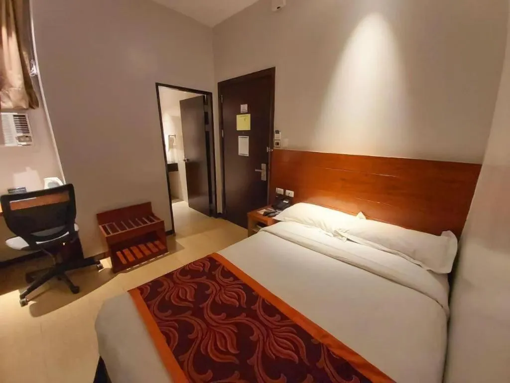 Bed in Avenue Suites