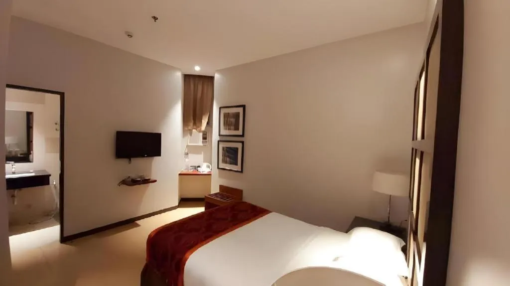 Bed in Avenue Suites