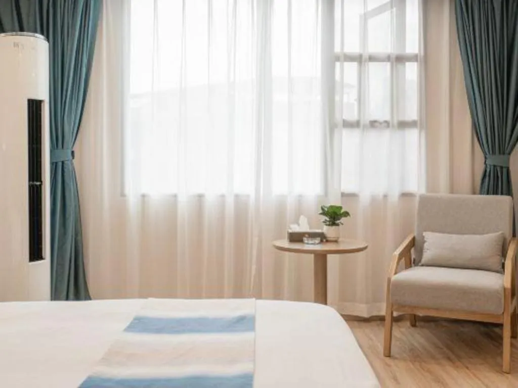 Bed in Zhangjiajie Fulante News Business Hotel