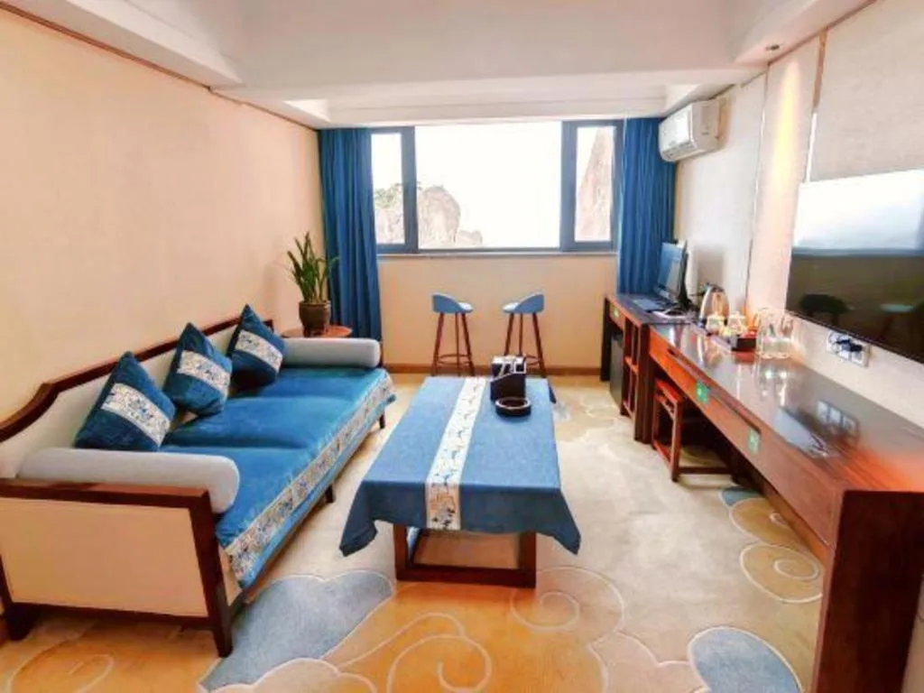 Bed in Huangshan Yupinglou Hotel