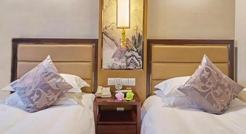 Bed in Huangshan Yupinglou Hotel