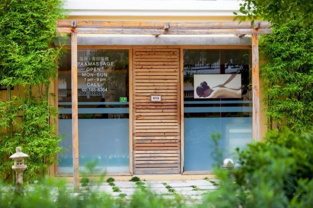 The One Residence Hotel