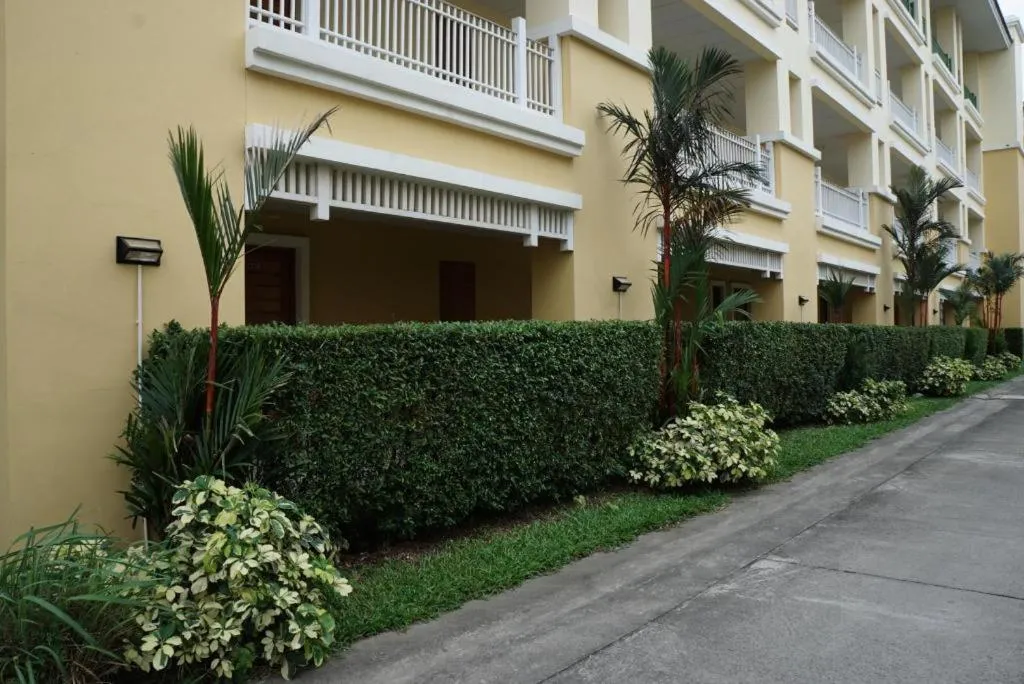 The One Residence Hotel