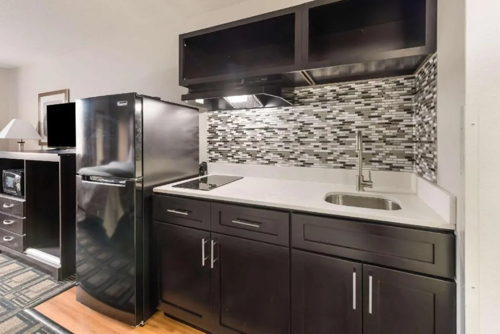 Suburban Studios Mason Hwy 42