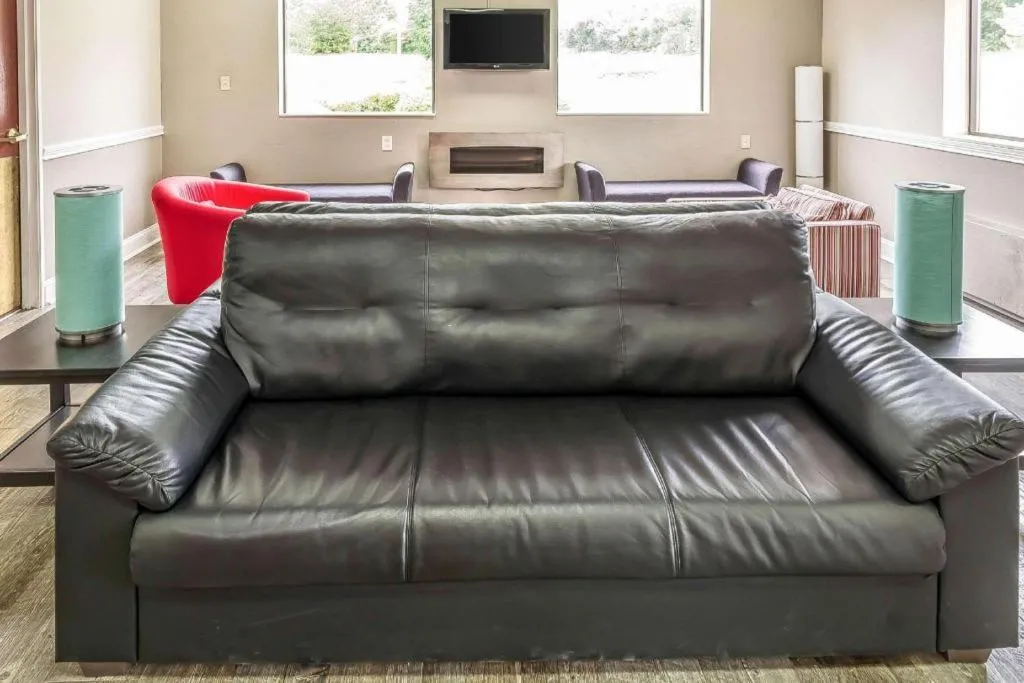 Suburban Studios Mason Hwy 42