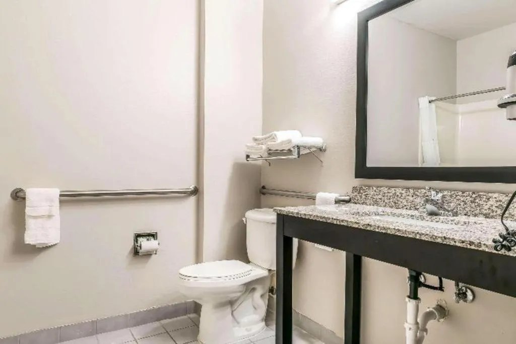 Suburban Studios Mason Hwy 42