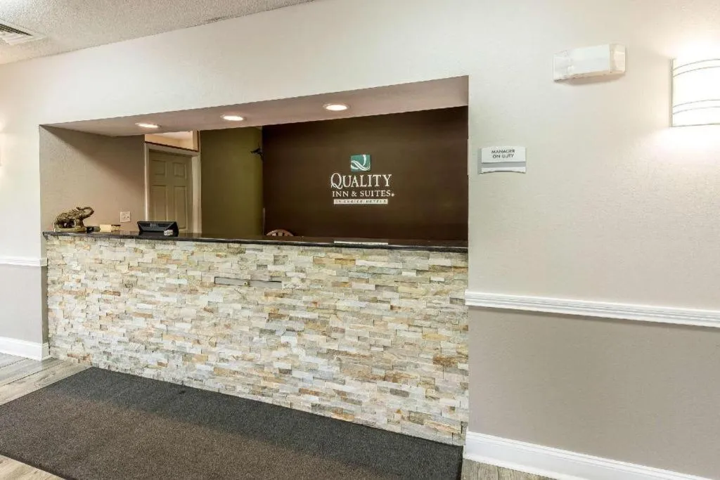 Suburban Studios Mason Hwy 42