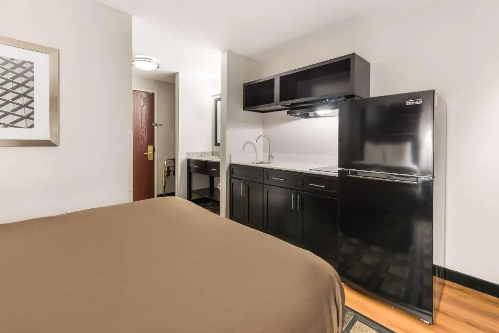 Suburban Studios Mason Hwy 42