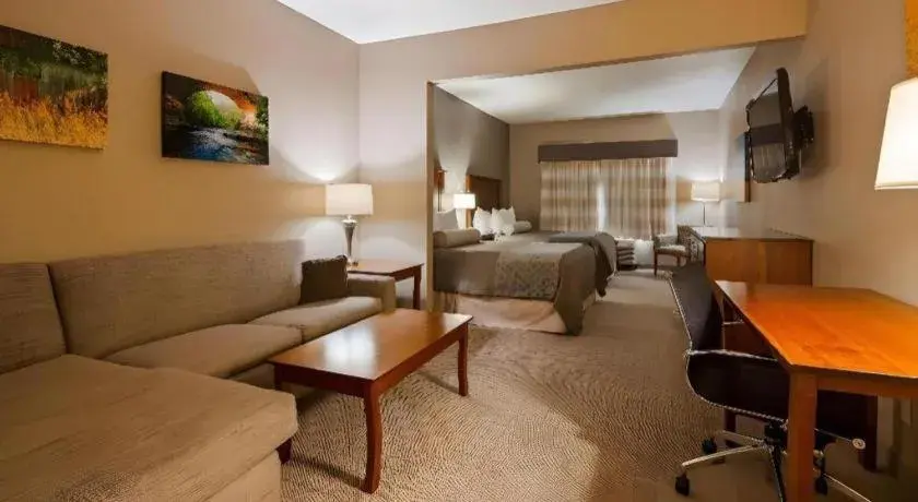 Green Mill Village Hotel & Suites, BW Signature Collection Green Mill Village Hotel & Suites, BW Signature Collection