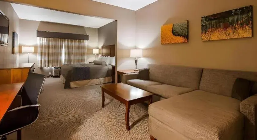 Green Mill Village Hotel & Suites, BW Signature Collection Green Mill Village Hotel & Suites, BW Signature Collection