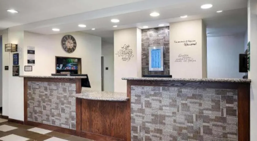 Green Mill Village Hotel & Suites, BW Signature Collection