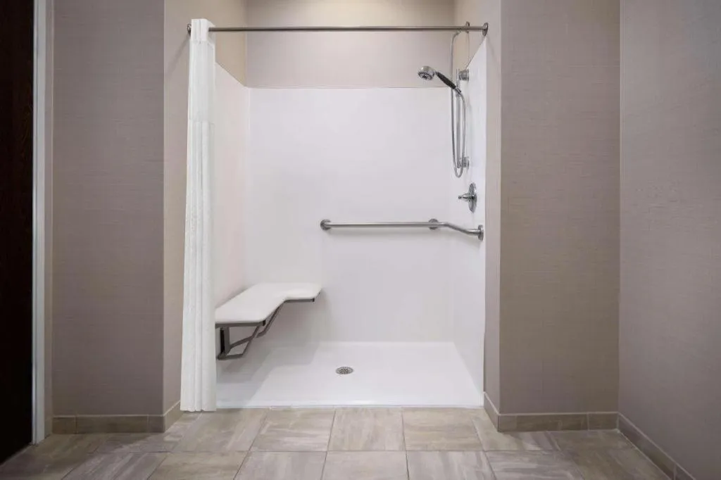 Green Mill Village Hotel & Suites, BW Signature Collection