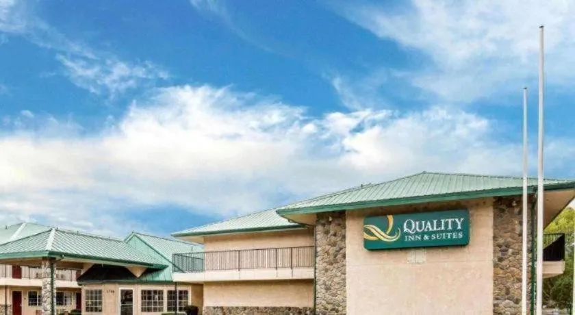 Quality Inn & Suites Minden