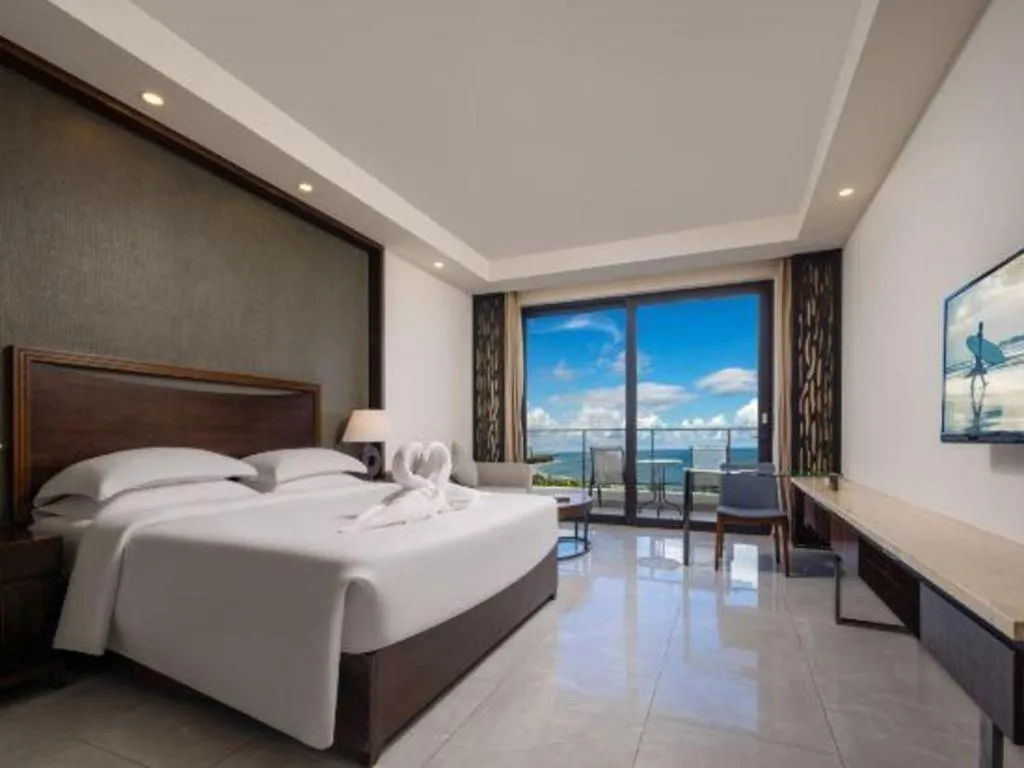 Bed in Boao Holliyard Hotel