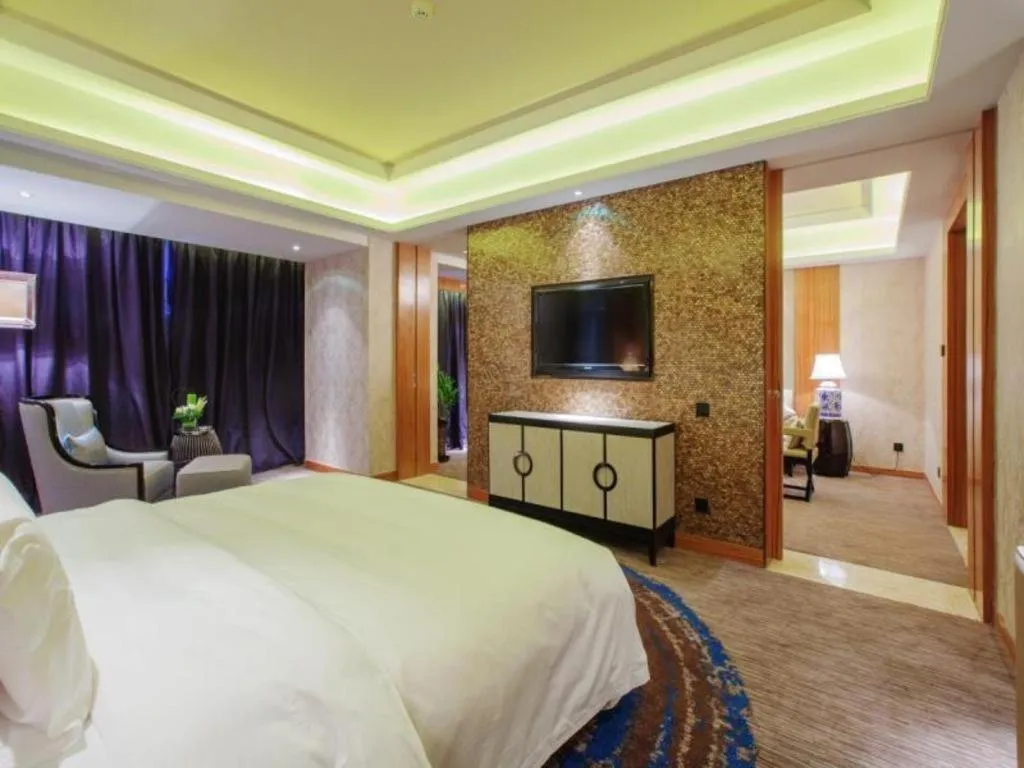 Bed in U Hotel Urumqi