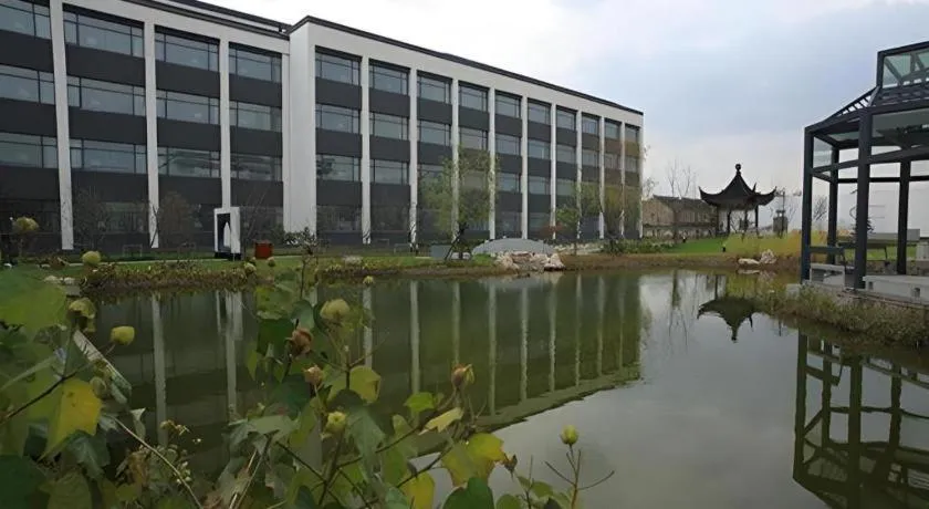 Ramada by Wyndham Suzhou Luzhi