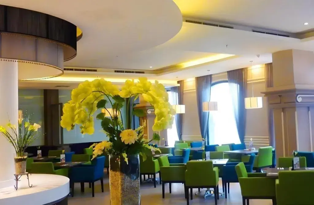 M - Regency Hotel M - Regency Hotel