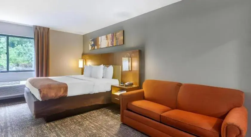 Bed in Quality Inn Danville Bed in Quality Inn Danville