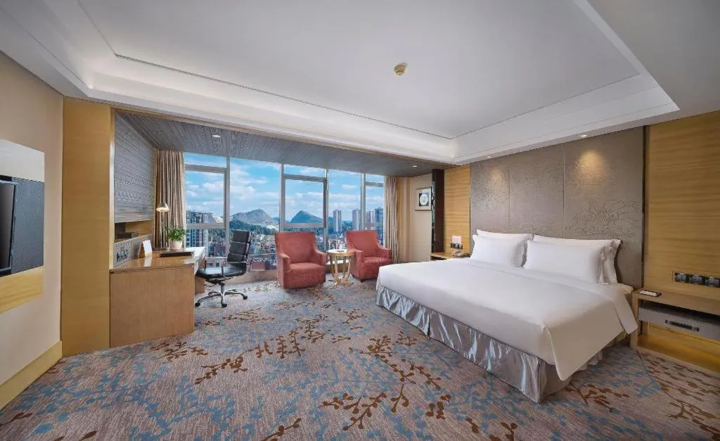 Bed in Grand Skylight International Hotel Guiyang