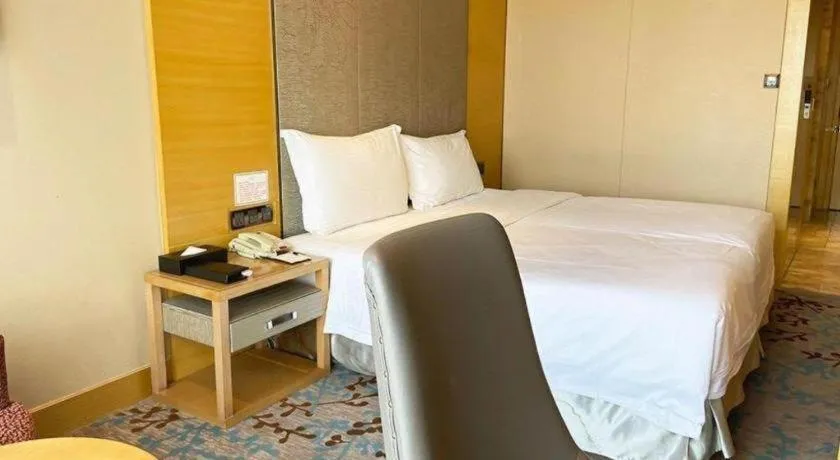 Bed in Grand Skylight International Hotel Guiyang