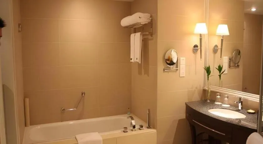 Dongfang Jianguo Hotel Wuhan