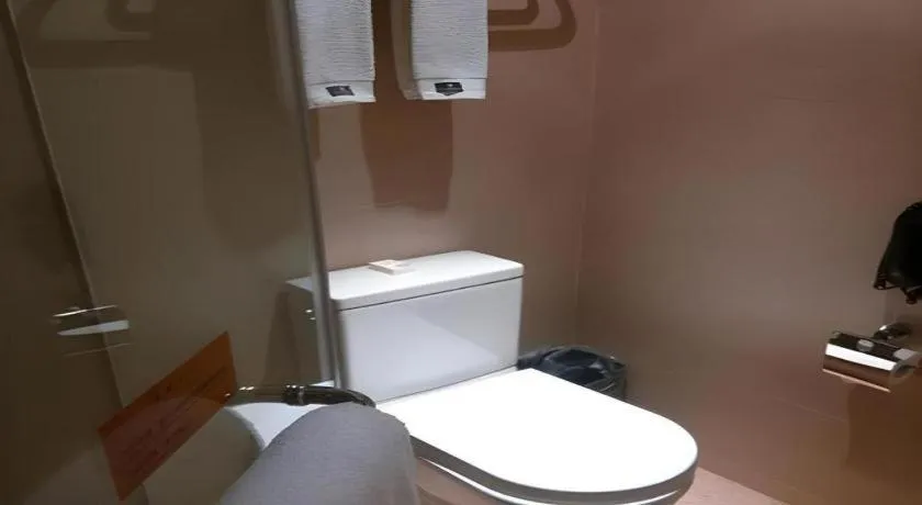 Dongfang Jianguo Hotel Wuhan