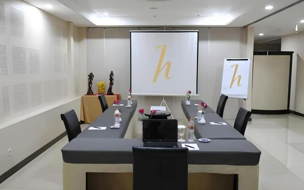 d'primahotel Mega Kuningan