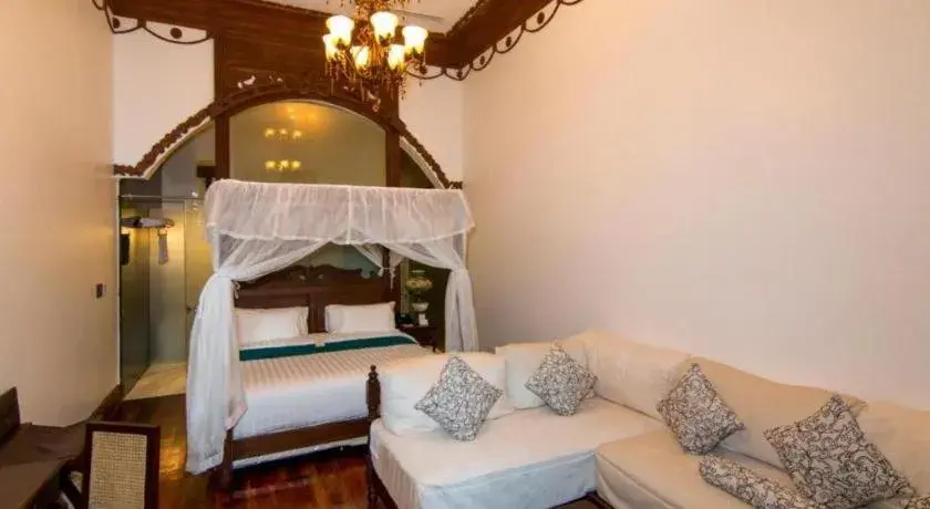 Bed in Hotel Luna Bed in Hotel Luna