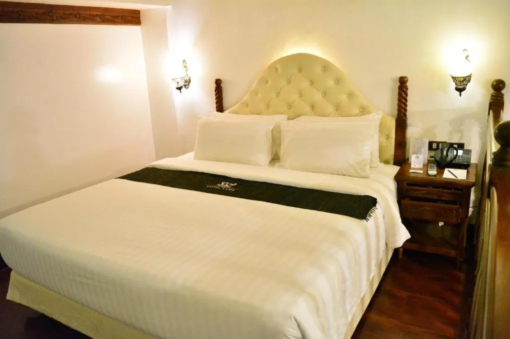Bed in Hotel Luna