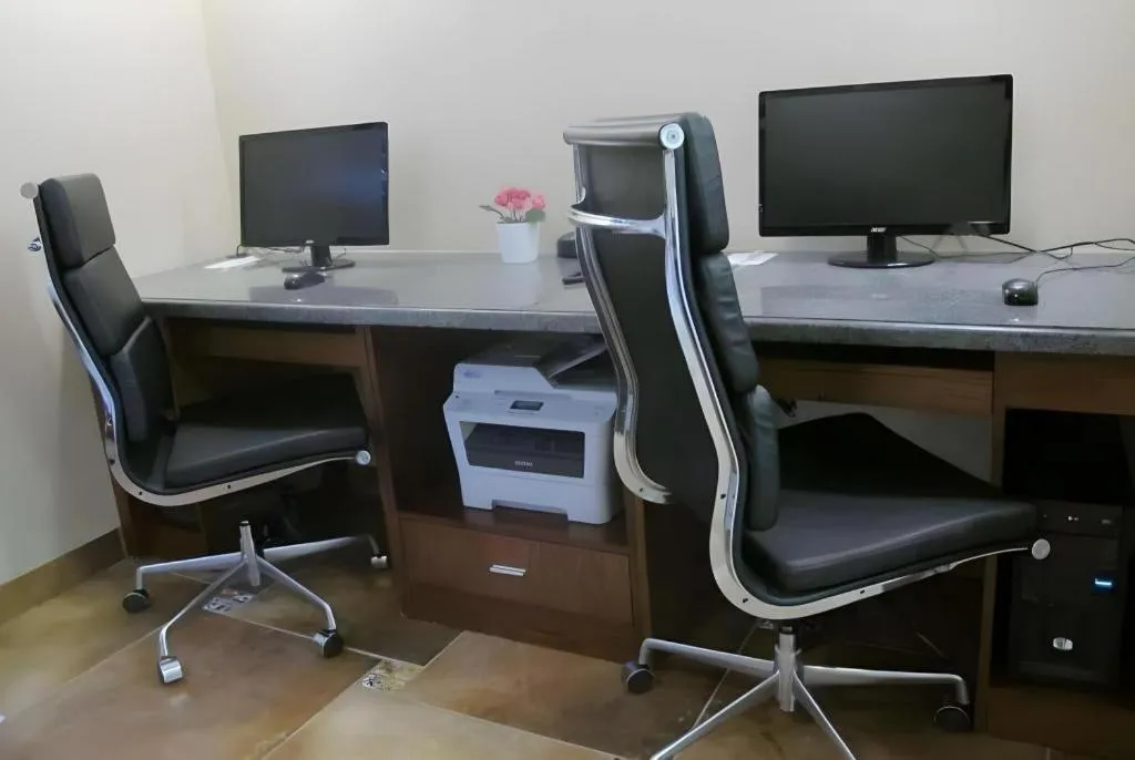 Days Inn by Wyndham Redwater