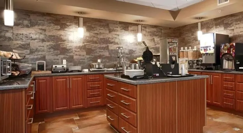 Days Inn by Wyndham Redwater