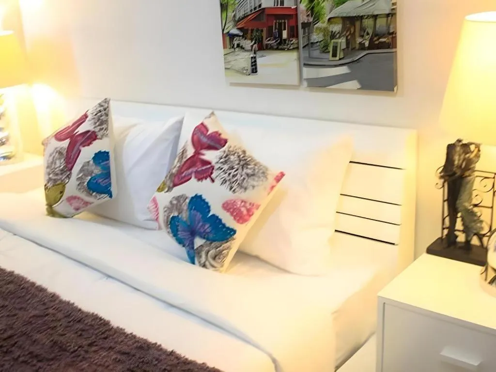 Bed in Chic Hotel Suratthani