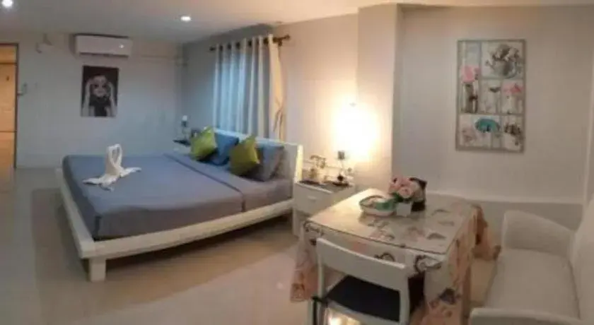 Bed in Chic Hotel Suratthani Bed in Chic Hotel Suratthani