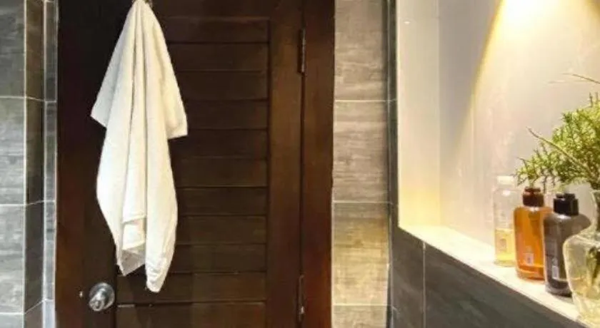 Reasmey Cheanich Hotel