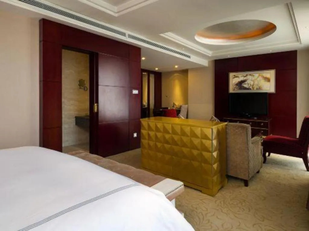 Bed in Northwest Petroleum Hotel