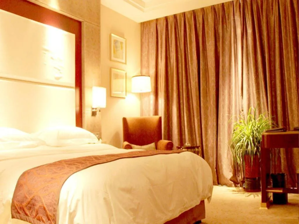 Bed in Northwest Petroleum Hotel