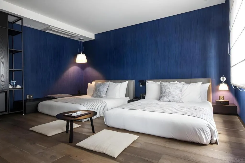 Bed in Everrich Hotel