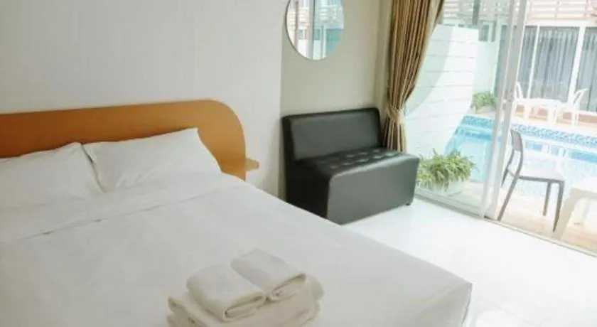 Bed in Pool Villa @Donmueang