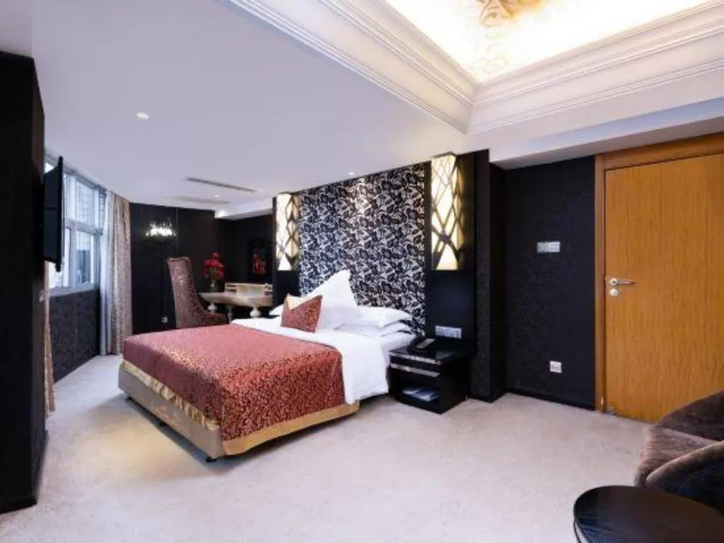 Bed in Nanning Sanzan Hotel