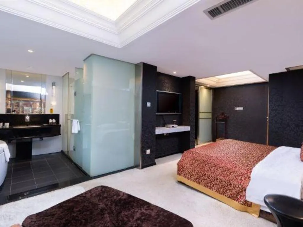 Bed in Nanning Sanzan Hotel