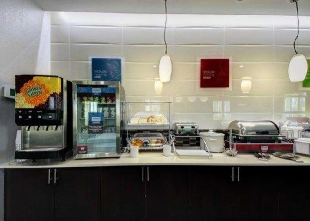 Comfort Inn & Suites Tulsa I-44 West - Rt 66