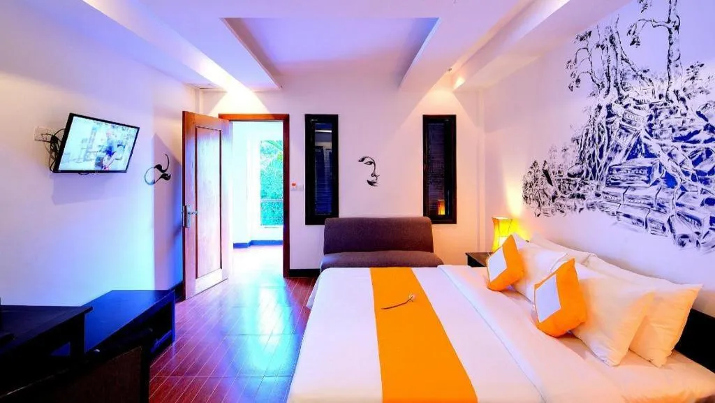 Bed in La Residence Blanc D' Angkor