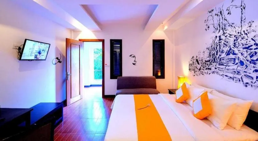 Bed in La Residence Blanc D' Angkor