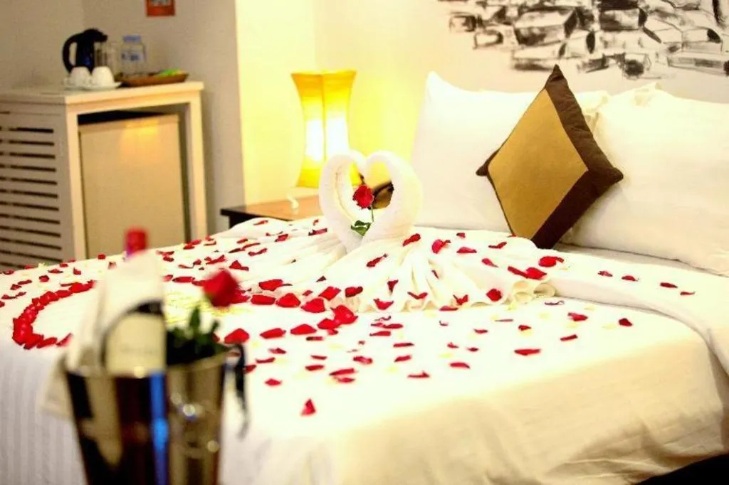 Bed in La Residence Blanc D' Angkor