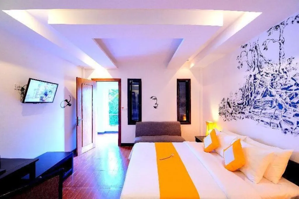 Bed in La Residence Blanc D' Angkor